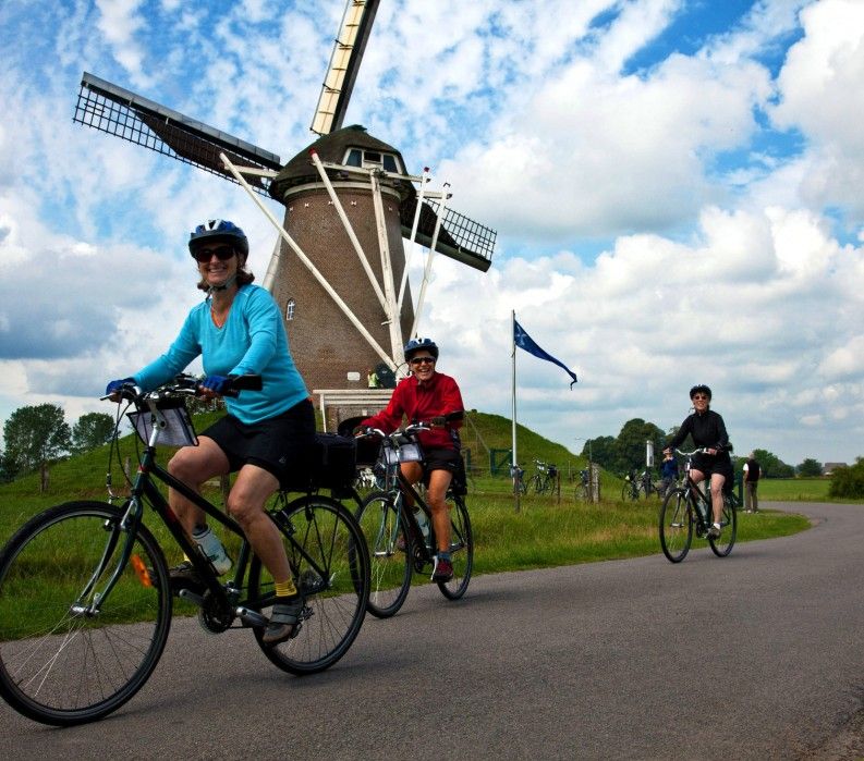 self guided bike tour in holland