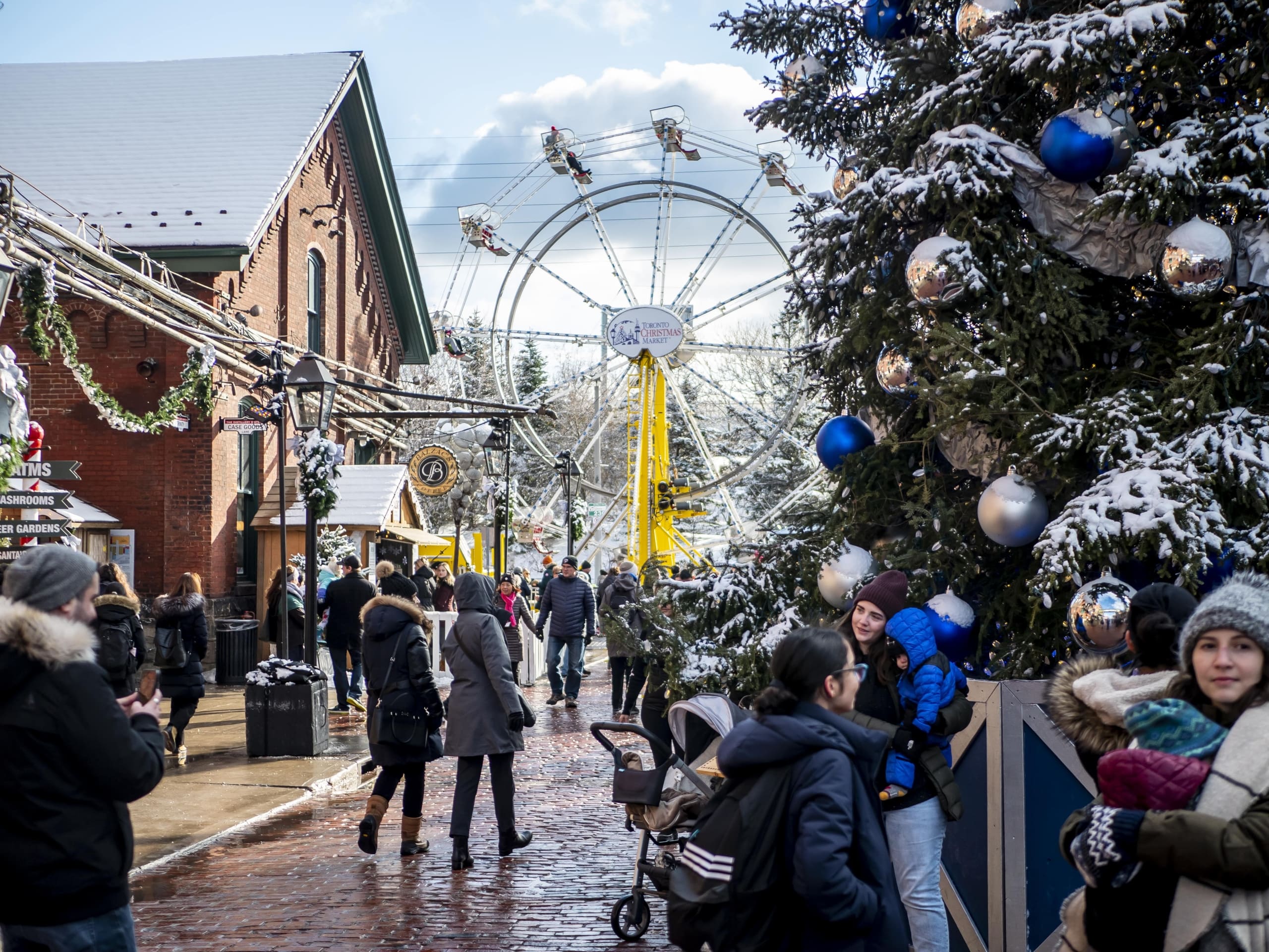 What to Buy at the World's Best Holiday Markets 1